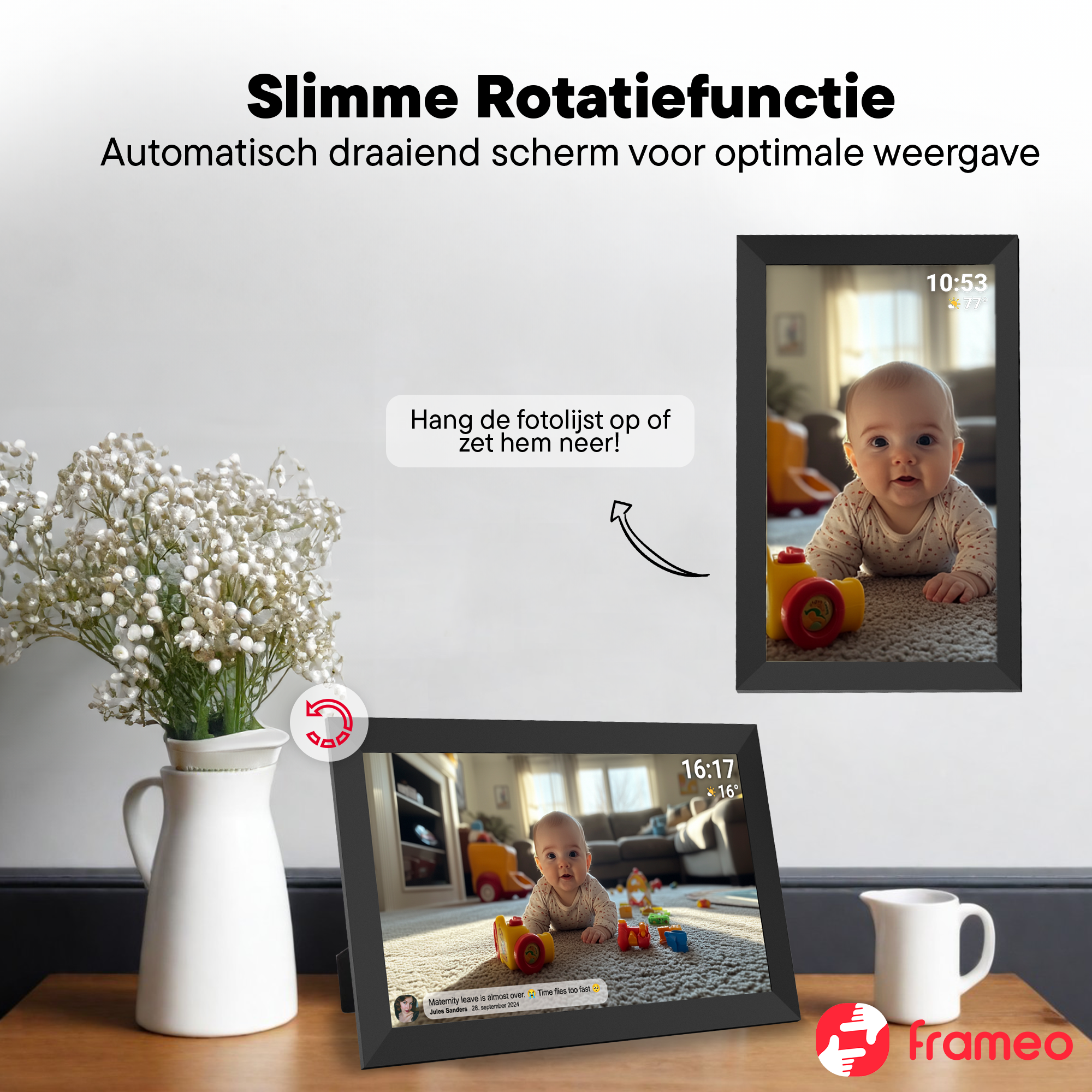 Ein Baby liegt auf dem Teppich neben Spielzeug, mit einem digitalen Fotorahmen.