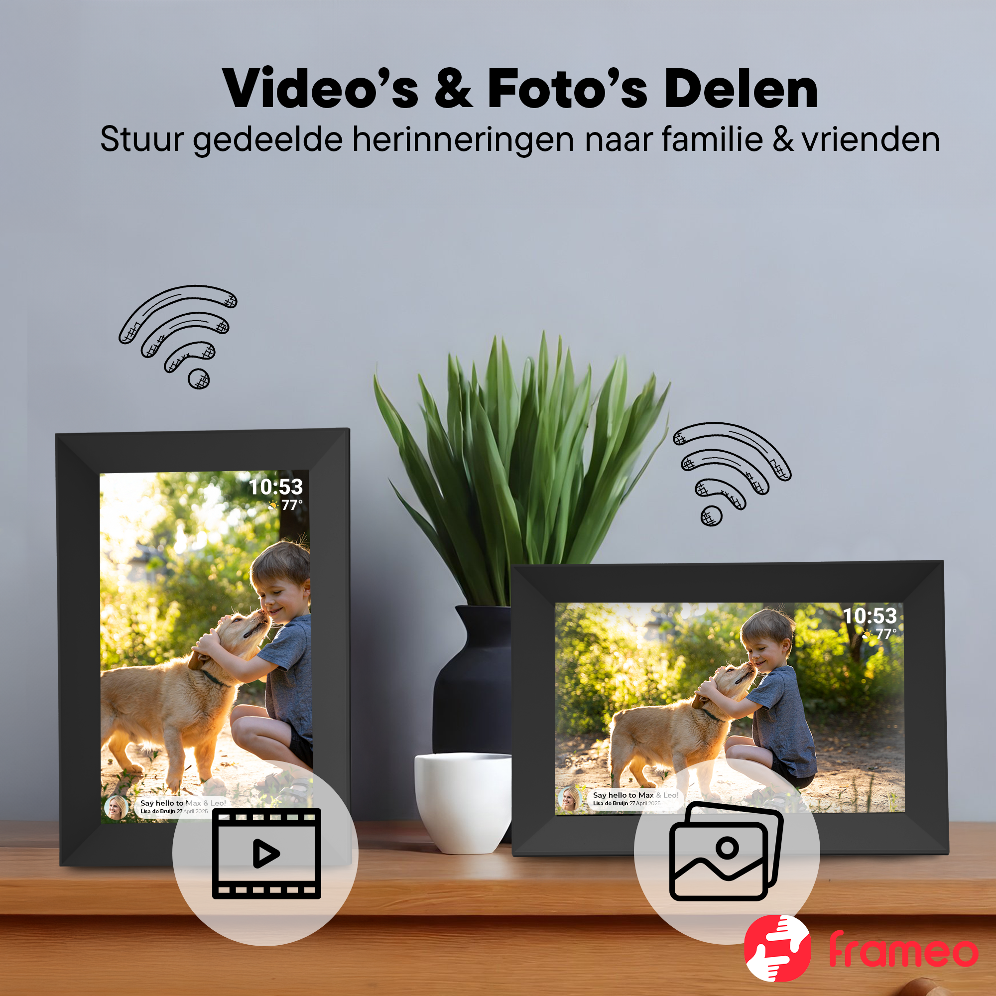 Zwei digitale Fotorahmen zeigen einen Jungen mit einem Hund. WLAN-Symbole sind abgebildet.
