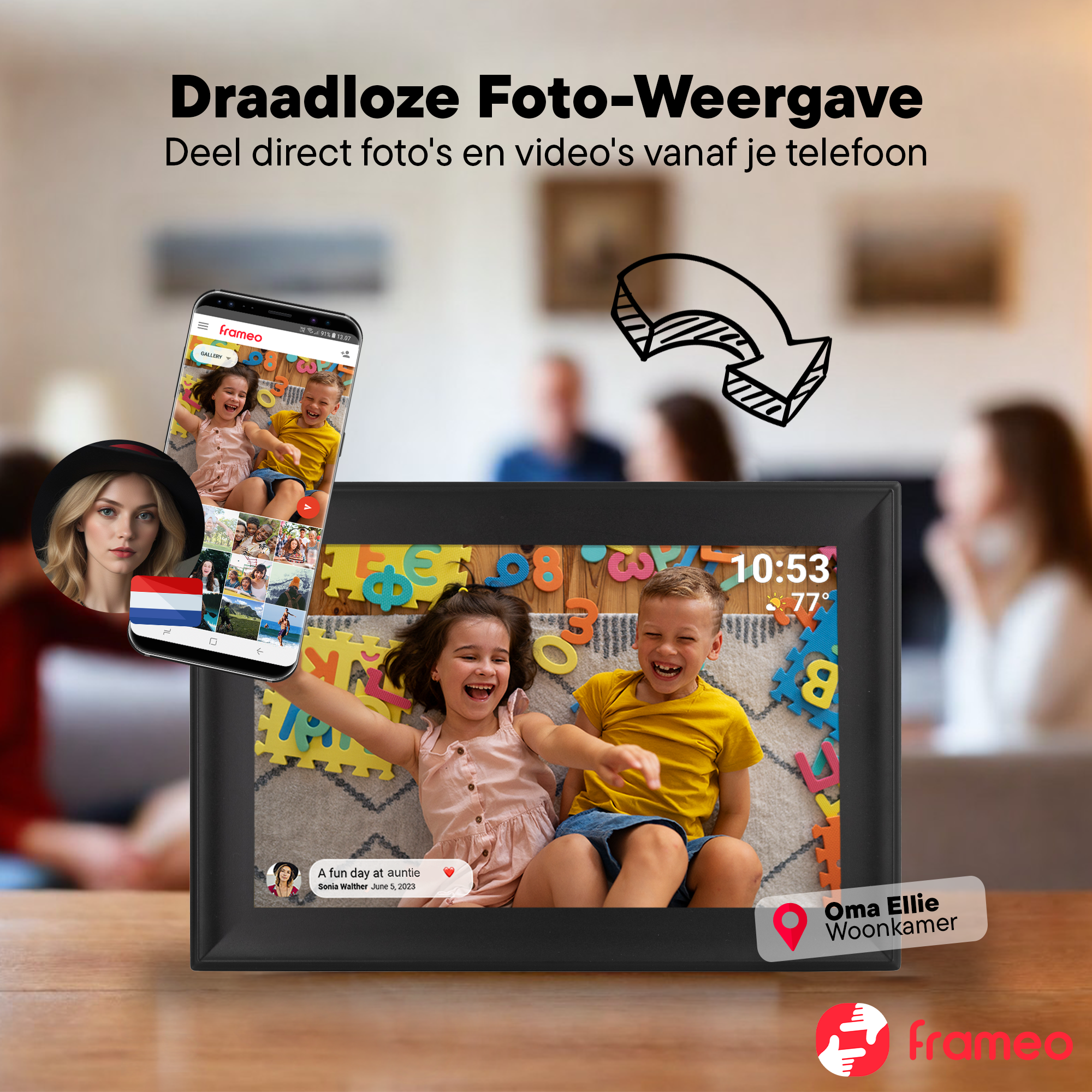 Marco de fotos digital con un teléfono que muestra fotos de niños.