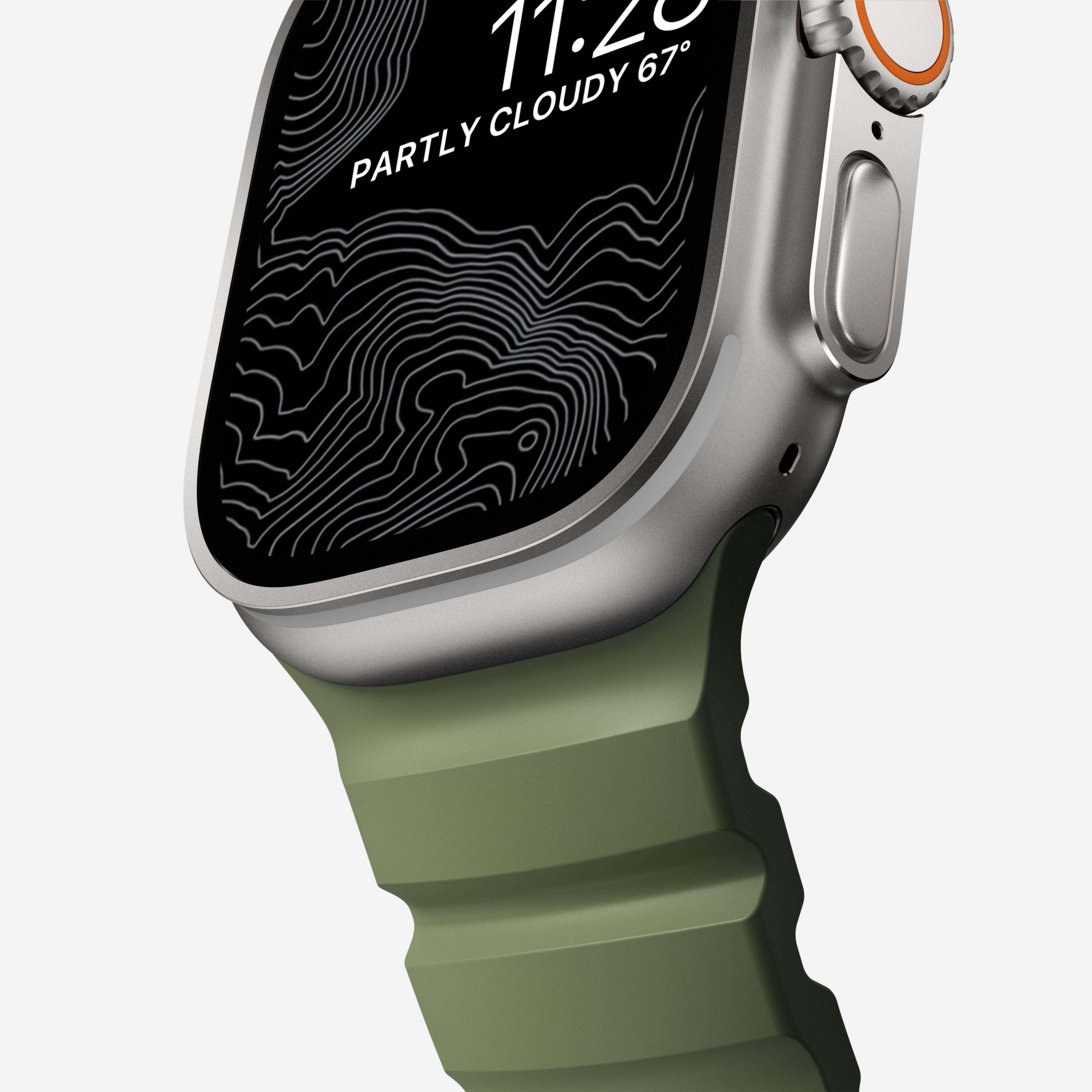 Srebrny smartwatch z zielonym paskiem wyświetla mapę topograficzną i czas.