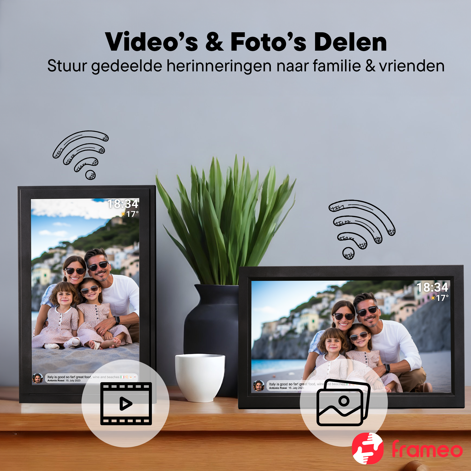 Zwei digitale Fotorahmen zeigen eine Familie am Strand. WLAN-Symbole und Icons für Video/Foto.