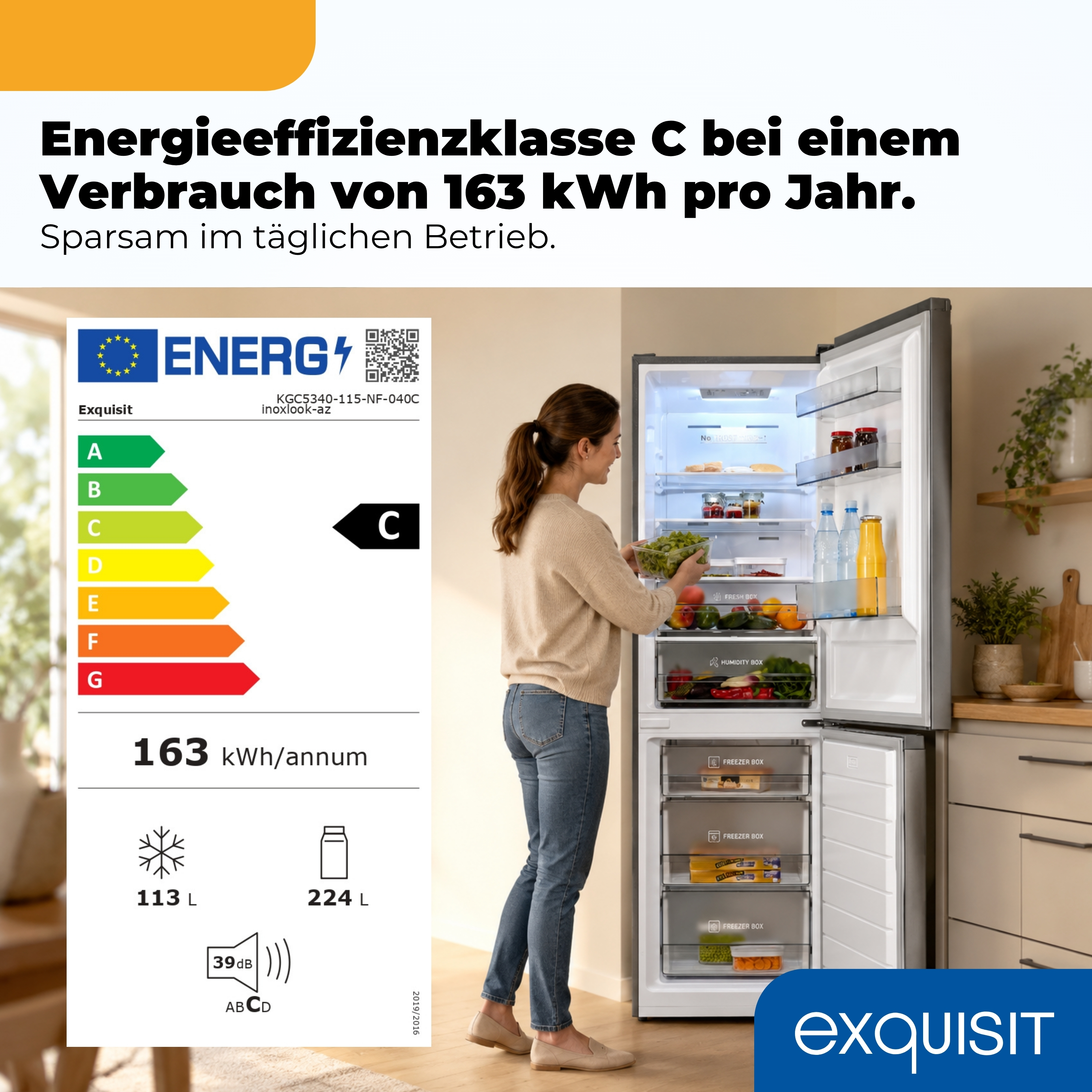 Kühlschrank mit Energieeffizienz C, 163 kWh/Jahr. Frau lädt Lebensmittel ein.