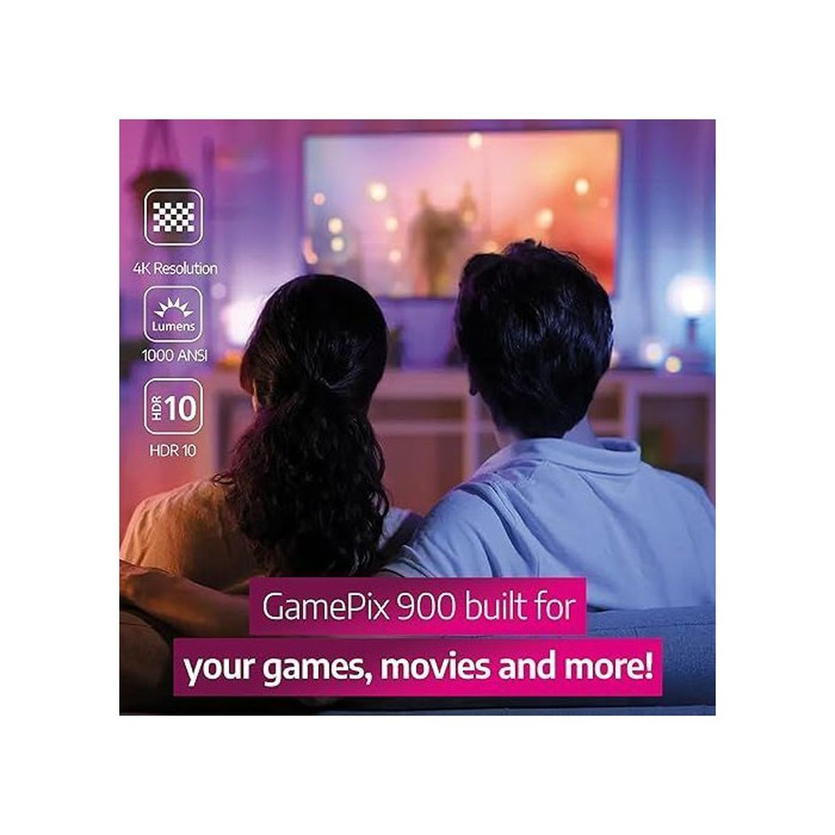 Bir çift, 4K, 1000 lümen ve HDR10 destekli bir TV izliyor.