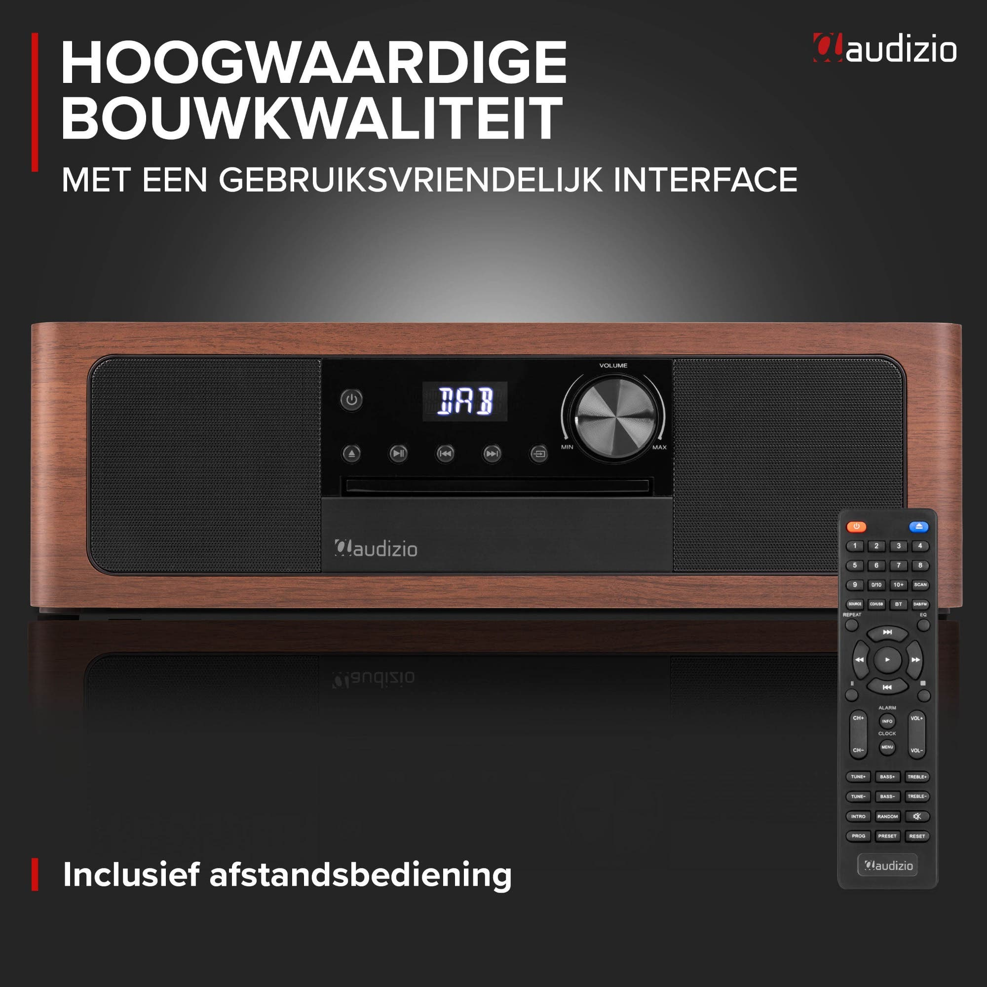 Una radio de madera marrón con mando a distancia. Pantalla DAB y control de volumen.