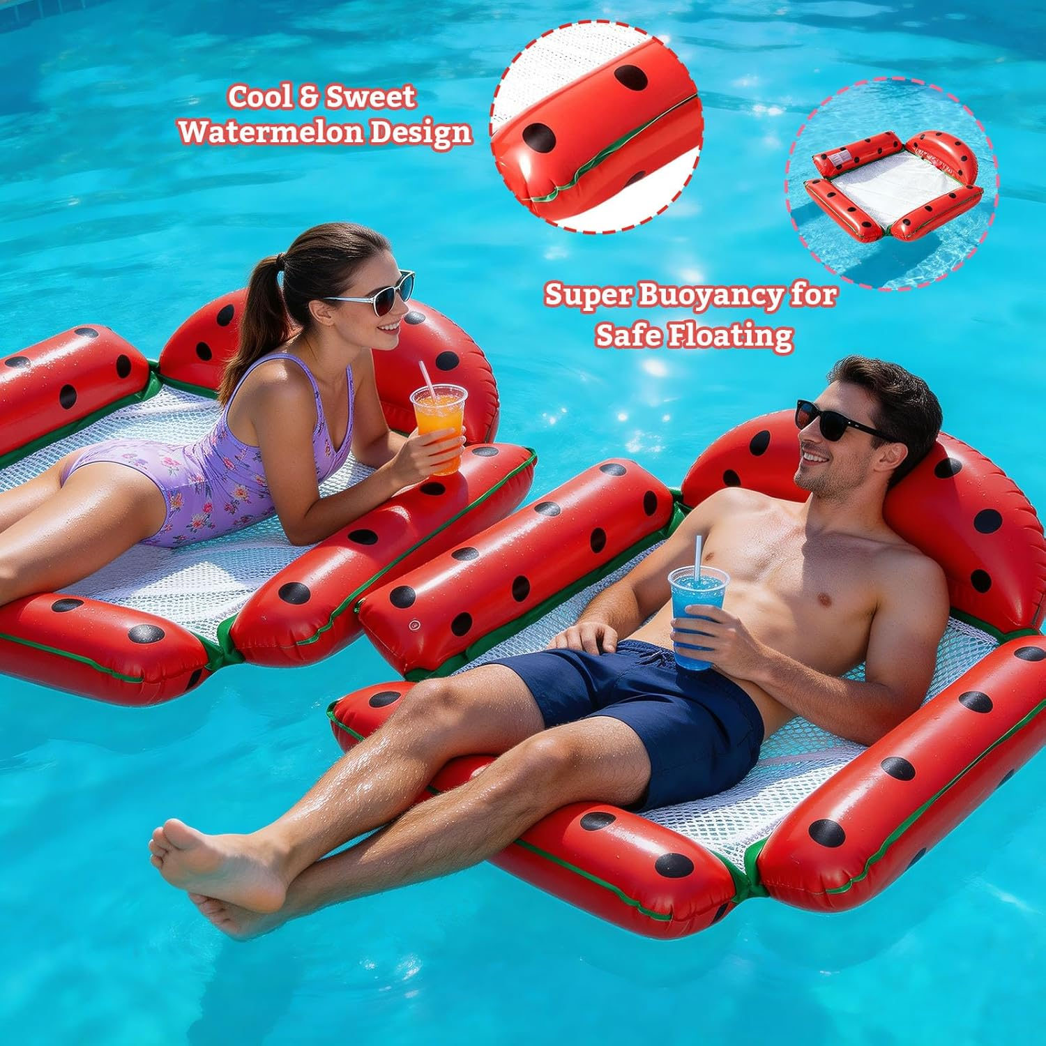 Ein Mann und eine Frau entspannen sich auf aufblasbaren Wassermelonen-Schwimmmatten im Pool.
