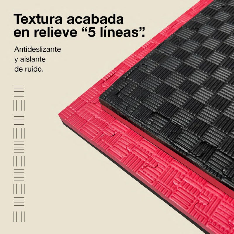 Dos tapetes entrelazados, uno rojo y otro negro, con patrón de rejilla.