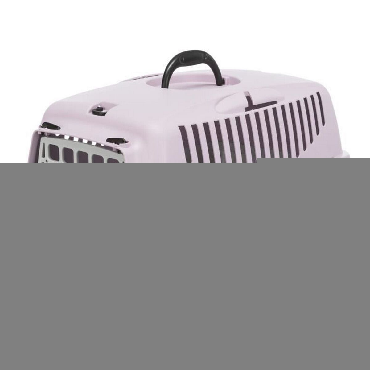 Un transportín para mascotas rosa claro con asa negra y ranuras de ventilación.