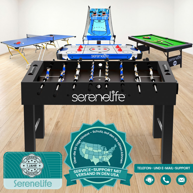 Ein Fußballtisch, Airhockey, Basketball und Billard sind auf einem Holzboden aufgebaut.