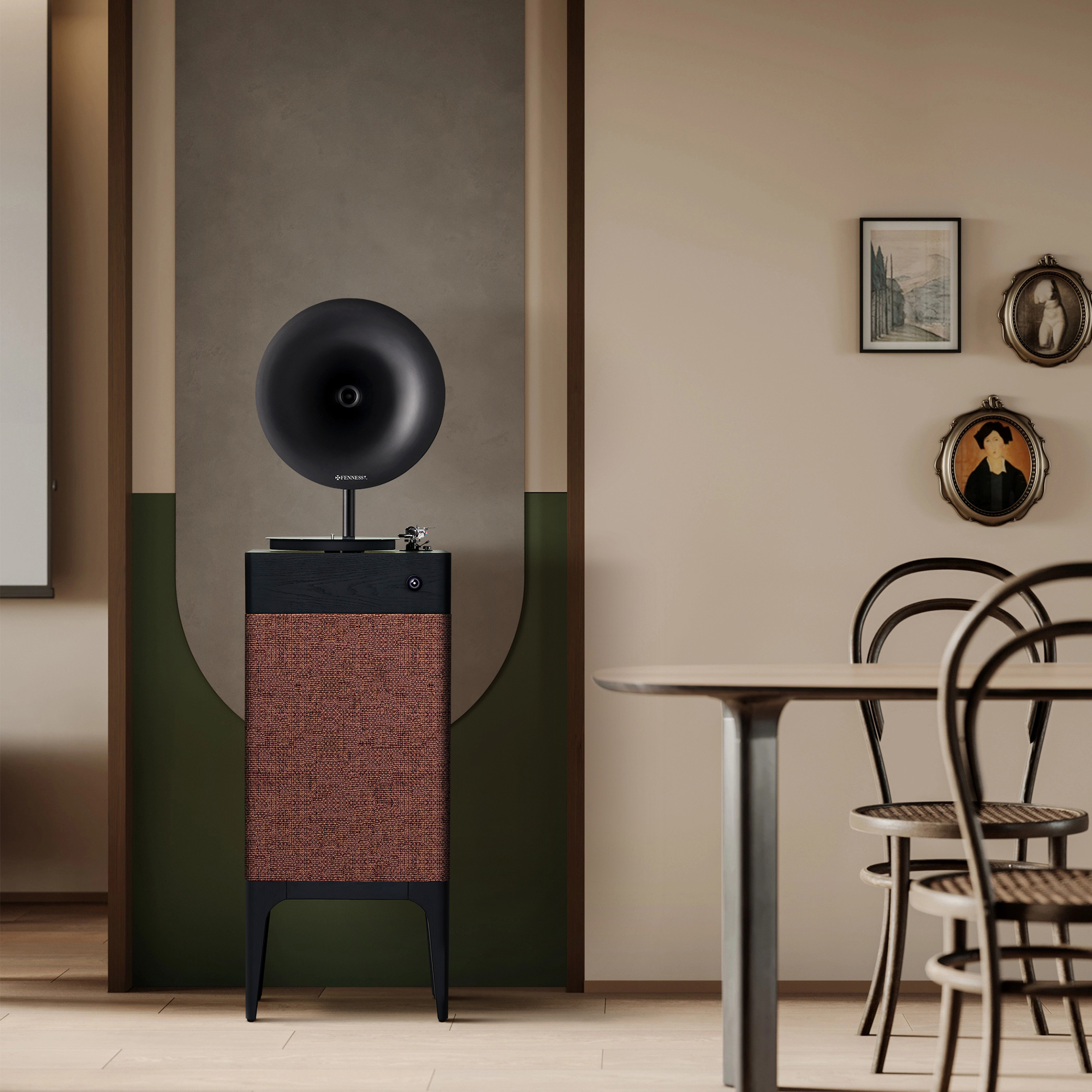 Kahverengi kumaş dolap üzerinde siyah kornu tipi gramofon. Yakında bir masa var.
