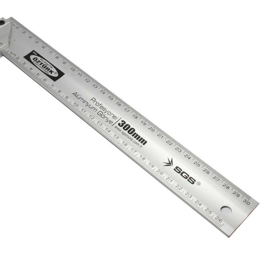 Siyah işaretli gümüş 300 mm alüminyum cetvel.