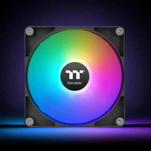 Una ventola per computer nera con illuminazione RGB colorata e logo Thermaltake.