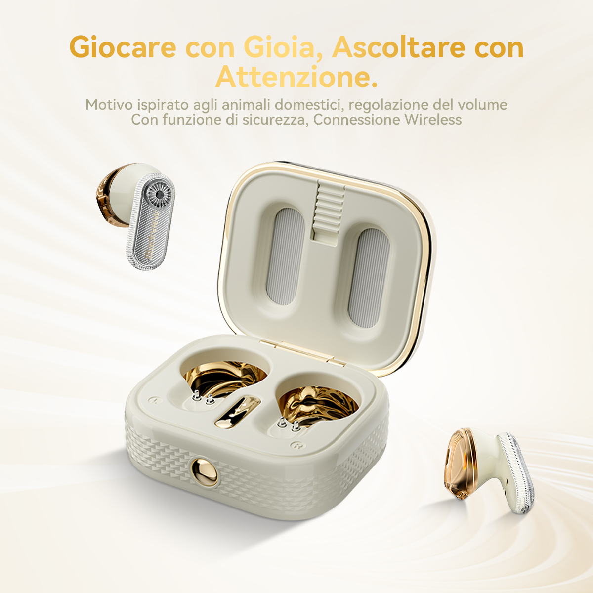 Un set di auricolari wireless color crema con accenti dorati e custodia di ricarica.