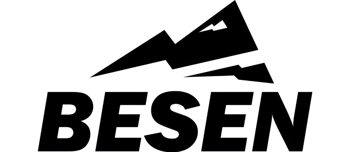 Czarno-białe logo ze stylizowanymi górami nad słowem BESEN.