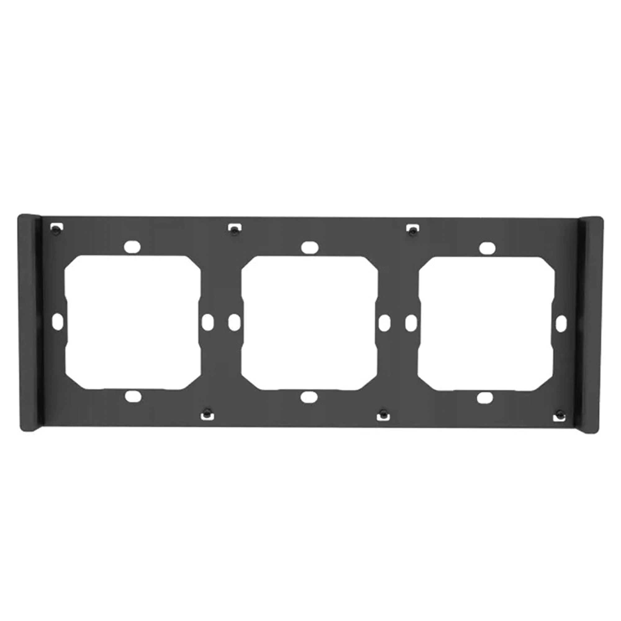 Una cornice nera con tre ritagli quadrati, montata su sfondo bianco.