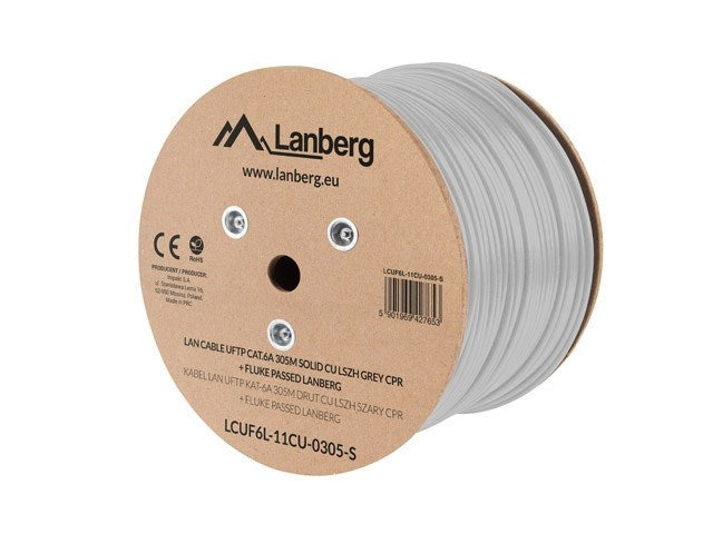 Cavo LAN grigio su bobina di cartone con logo Lanberg e marchio CE.