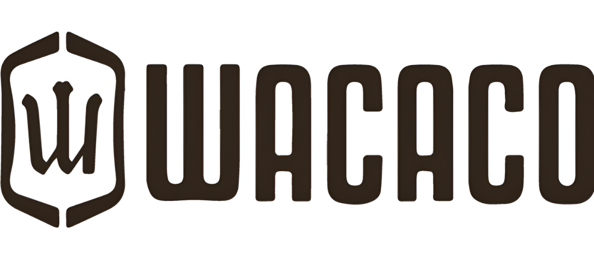 Dunkelbraunes Logo mit einem Symbol und dem Schriftzug WACACO.