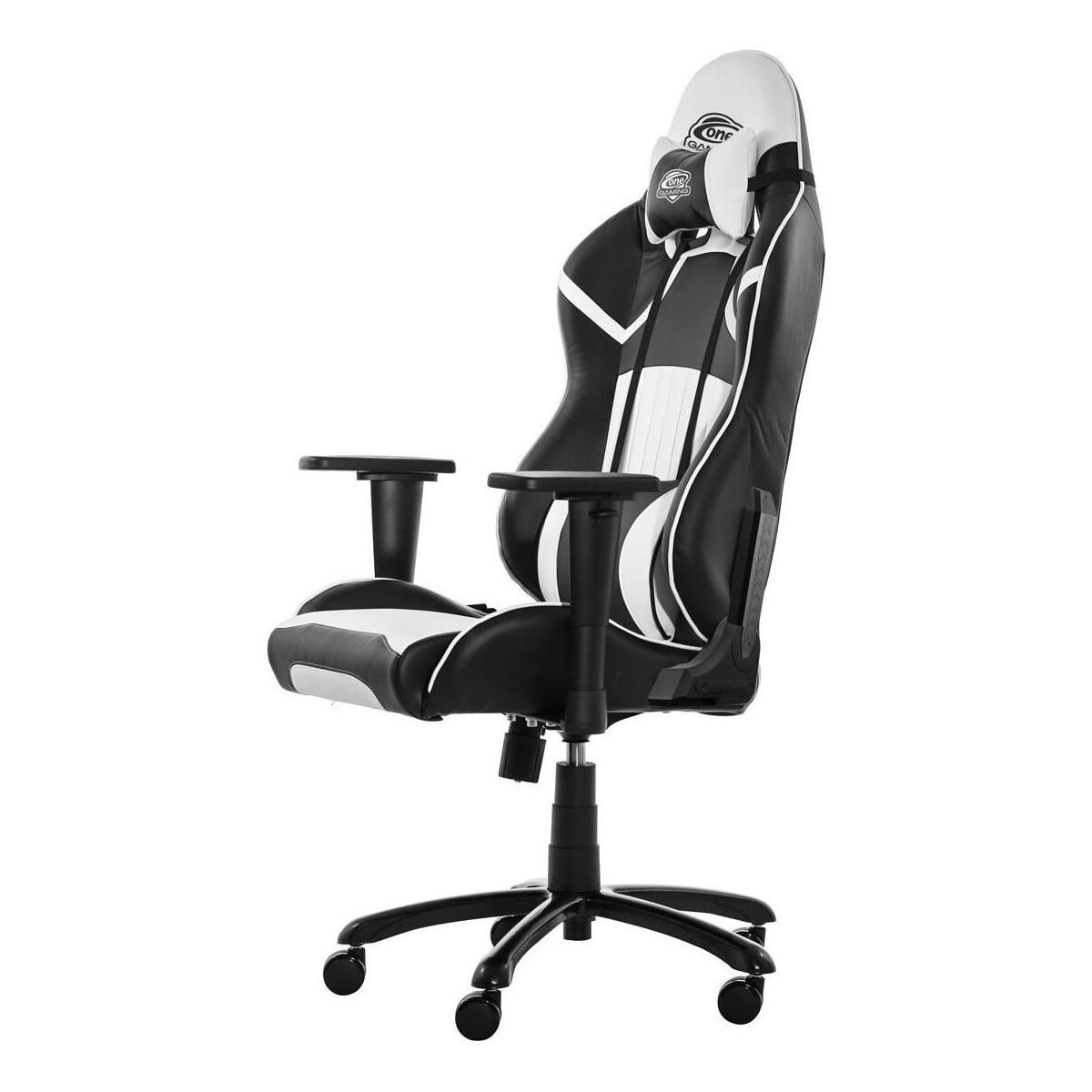 Schwarzer und weißer Gaming-Stuhl mit Armlehnen, Kopfstütze und Rädern.