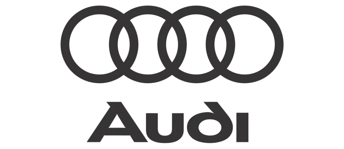Il logo Audi con quattro anelli e il testo sottostante.
