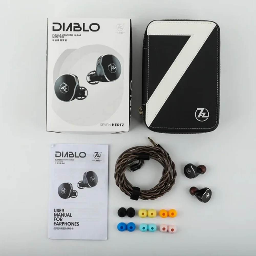 Diablo Kulak İçi kulaklık seti aksesuarlar ve kılavuz ile.