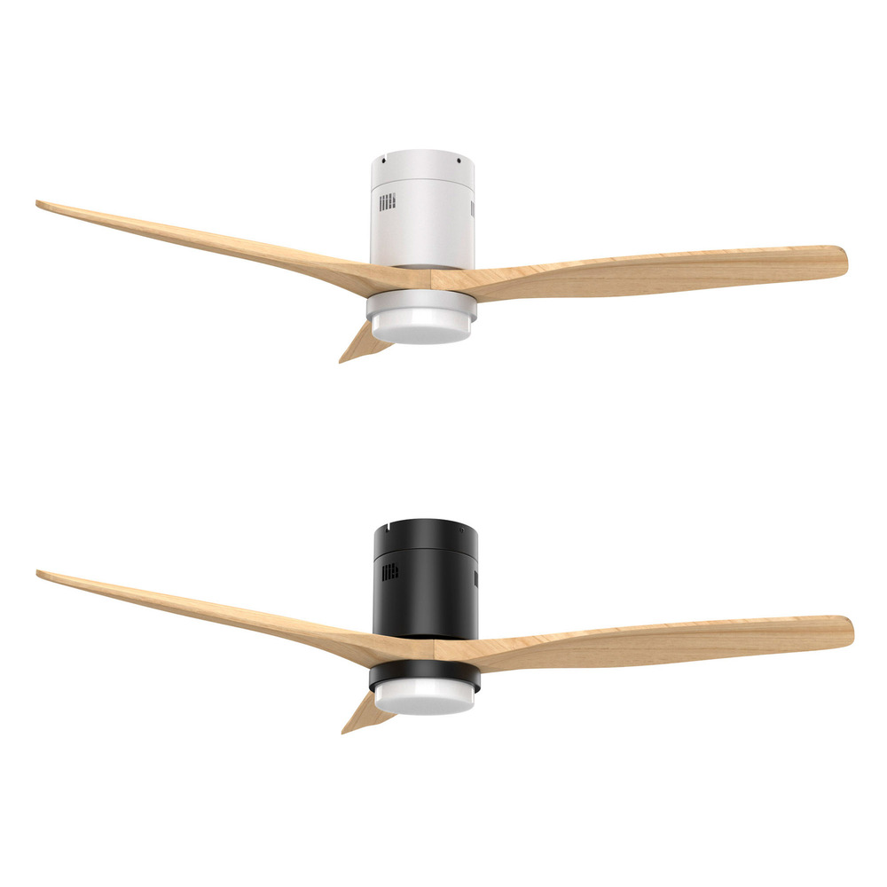 Due ventilatori da soffitto con pale in legno; uno bianco, uno nero.
