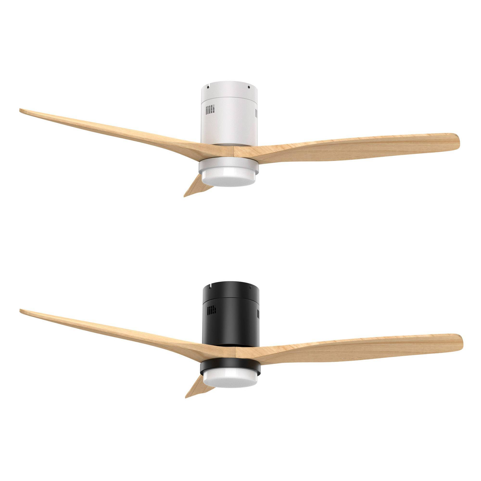 Un ventilador de techo blanco y uno negro con aspas de madera.