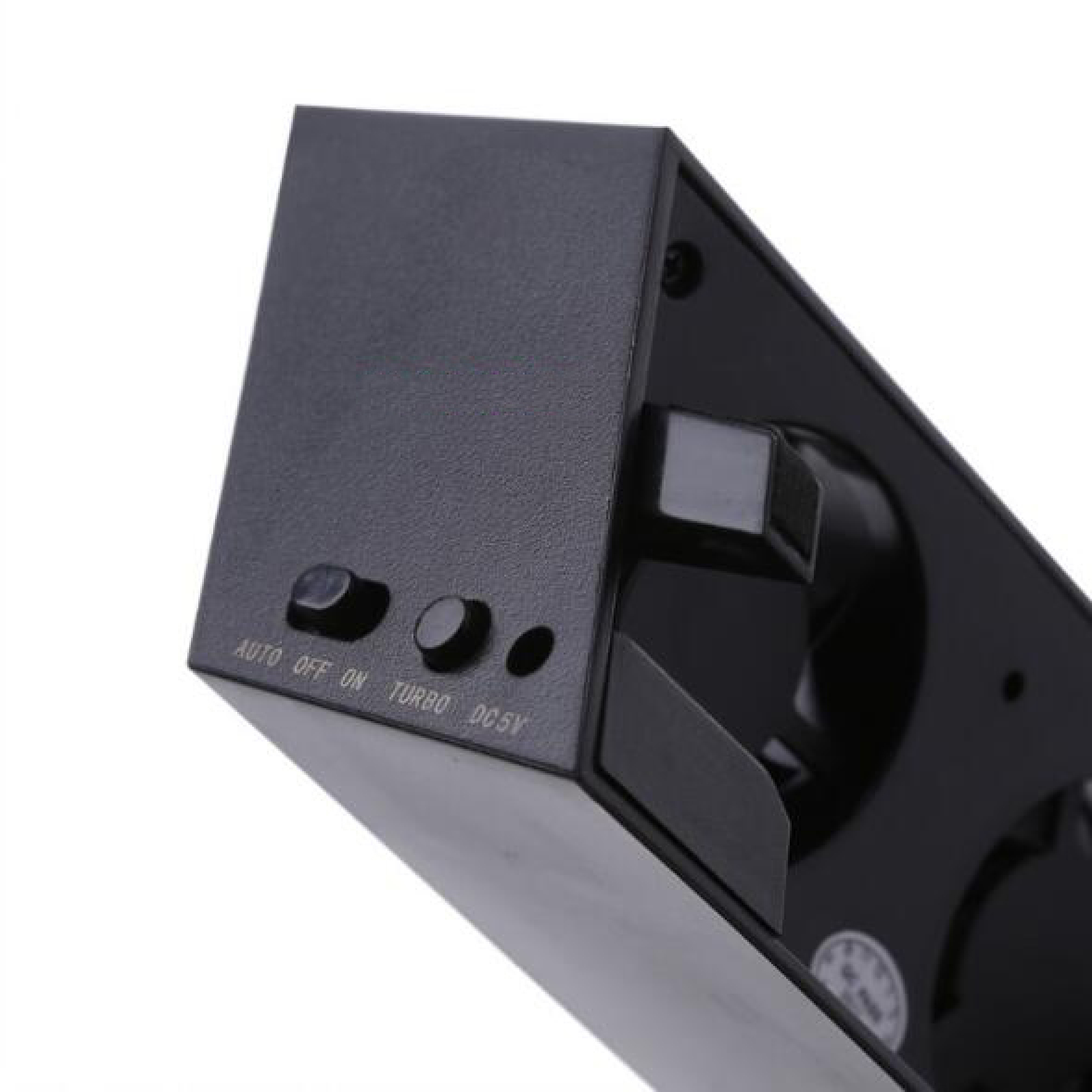 Schwarzes elektronisches Gerät mit Tasten AUTO, OFF, ON, TURBO, DC 5V.