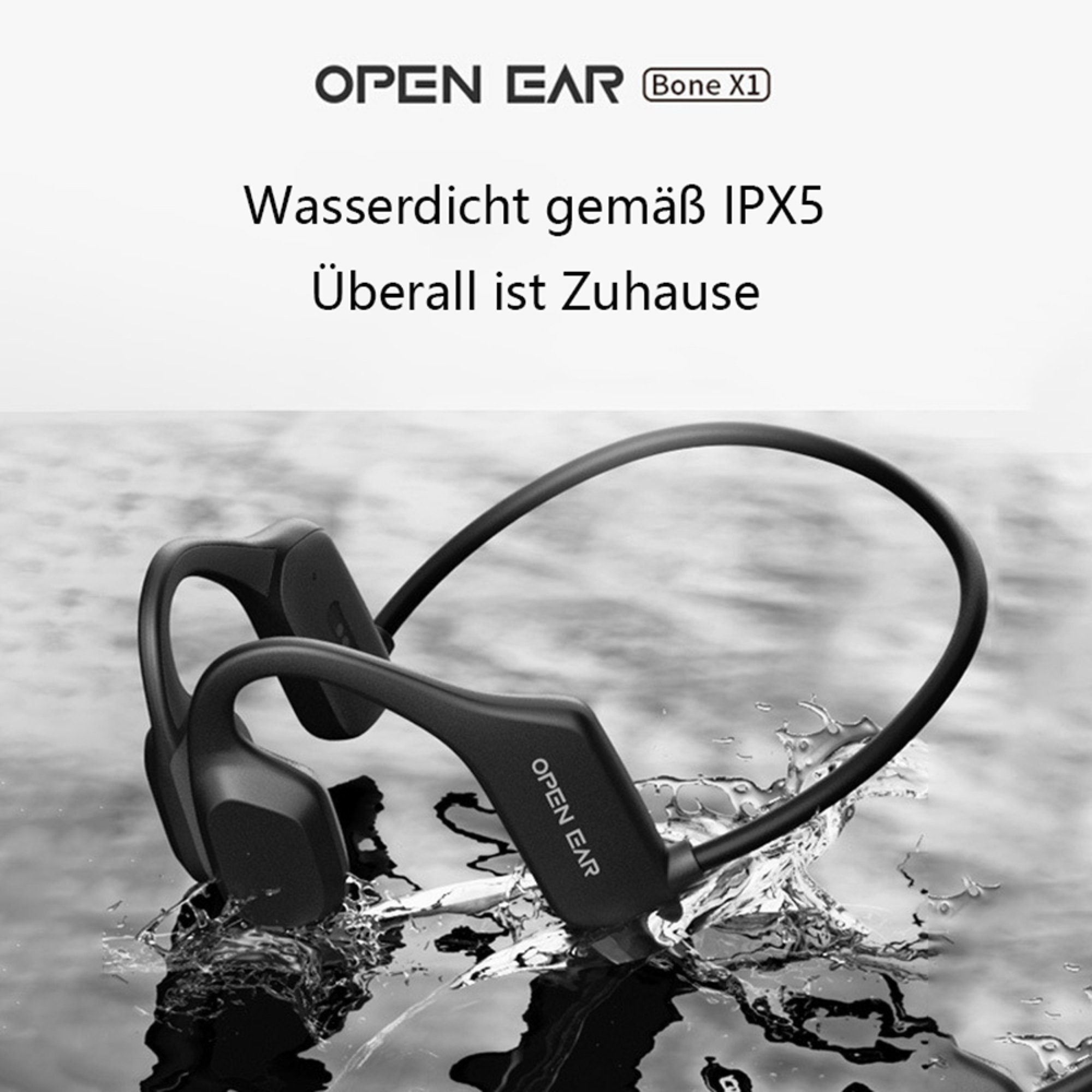 Schwarze Bone-Conduction-Kopfhörer mit "OPEN EAR" Logo in Wasser.