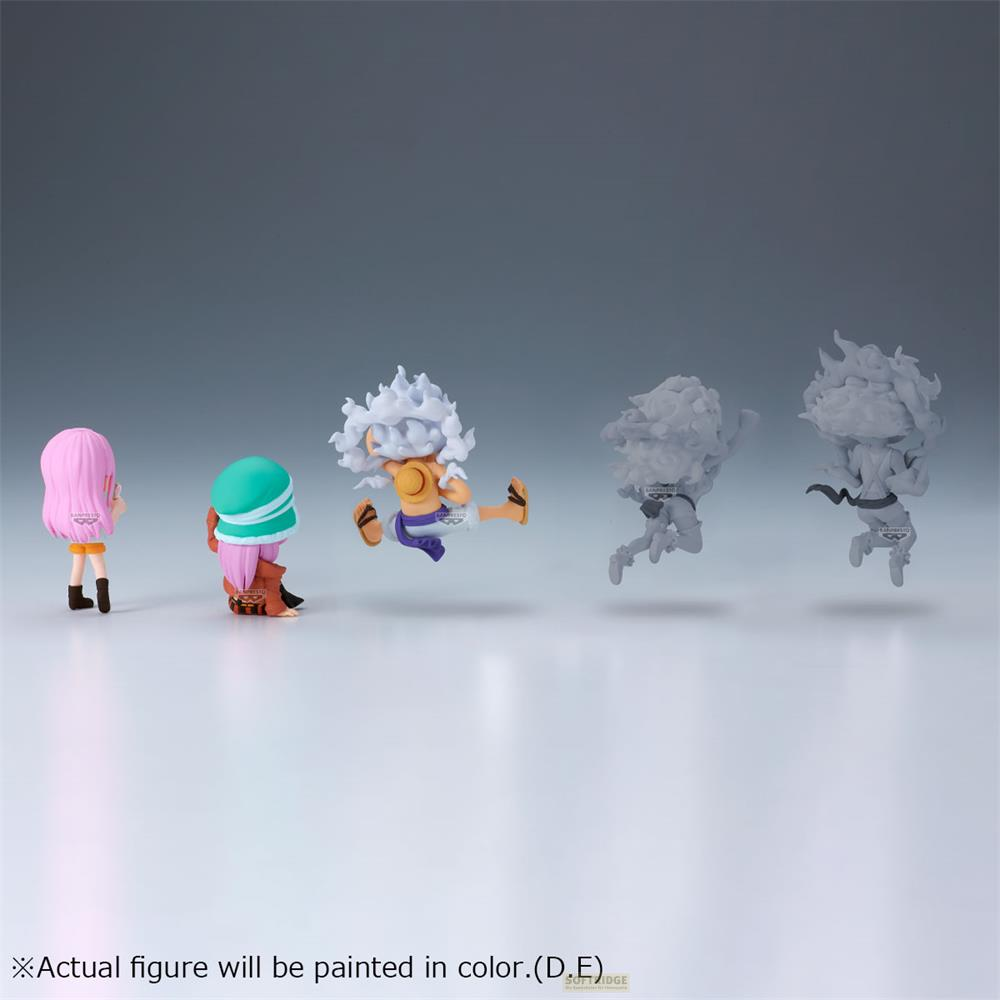 Cuatro figuras: una rosa, una con gorro verde, una coloreada y dos grises.