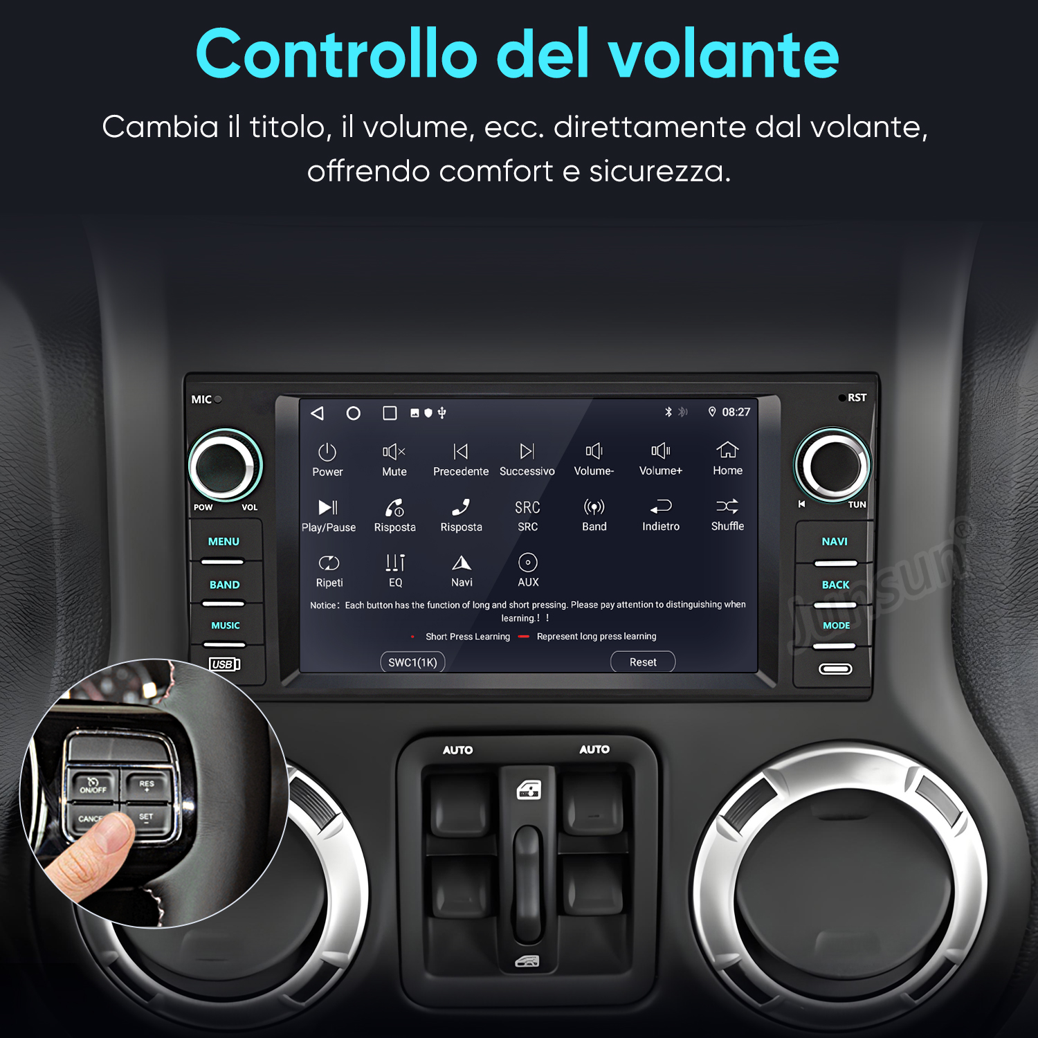 Cruscotto auto con autoradio touchscreen, comandi al volante e controlli.