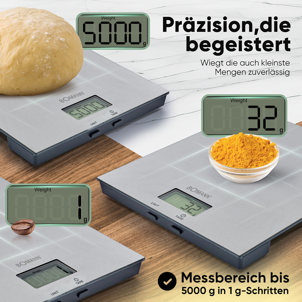 Küchenwaagen zeigen 5000g, 32g, 1g an, neben Teig, Kaffeebohne und Gewürzschale.
