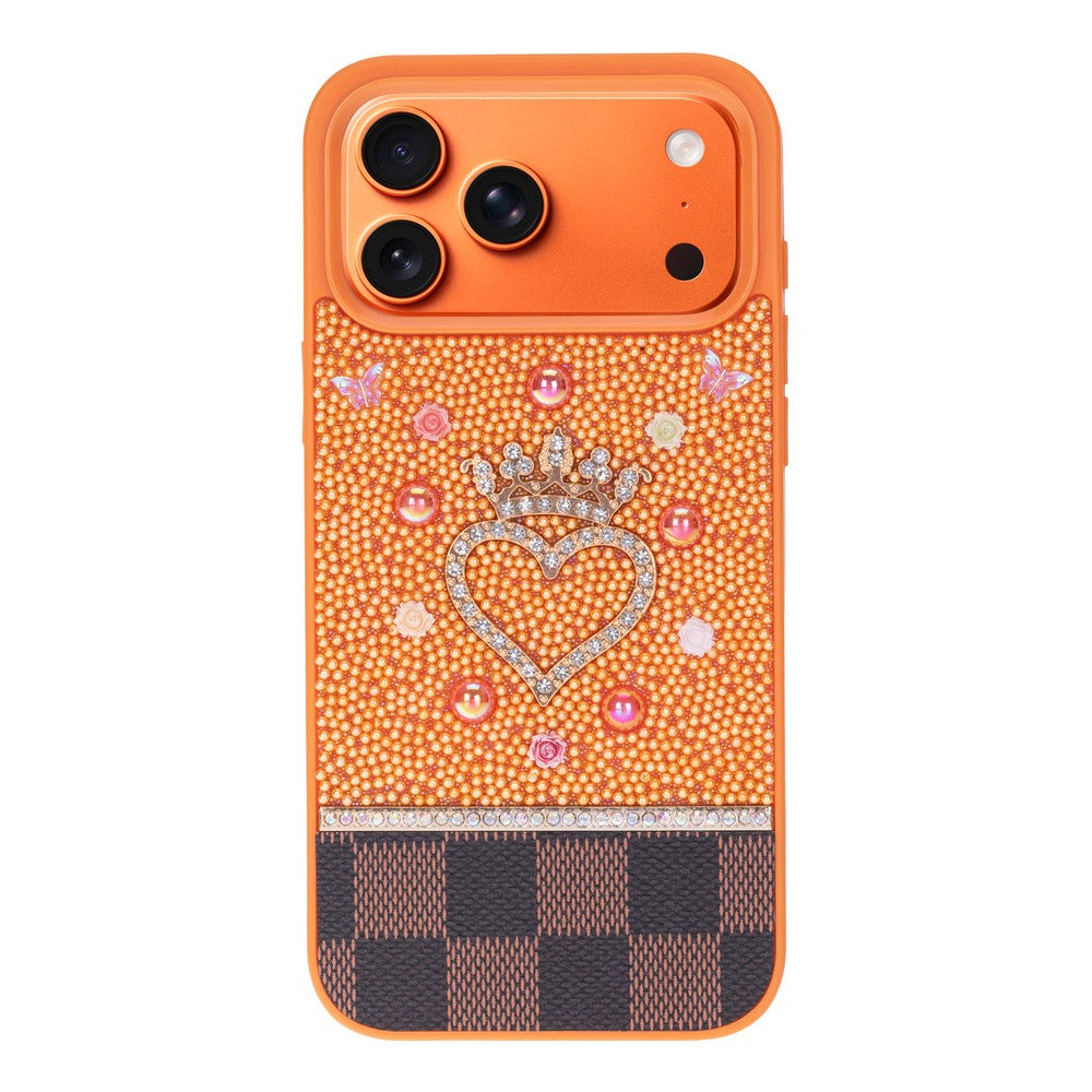 Turuncu iPhone kılıfı taşlar, kalp, taç ve damalı desenli.