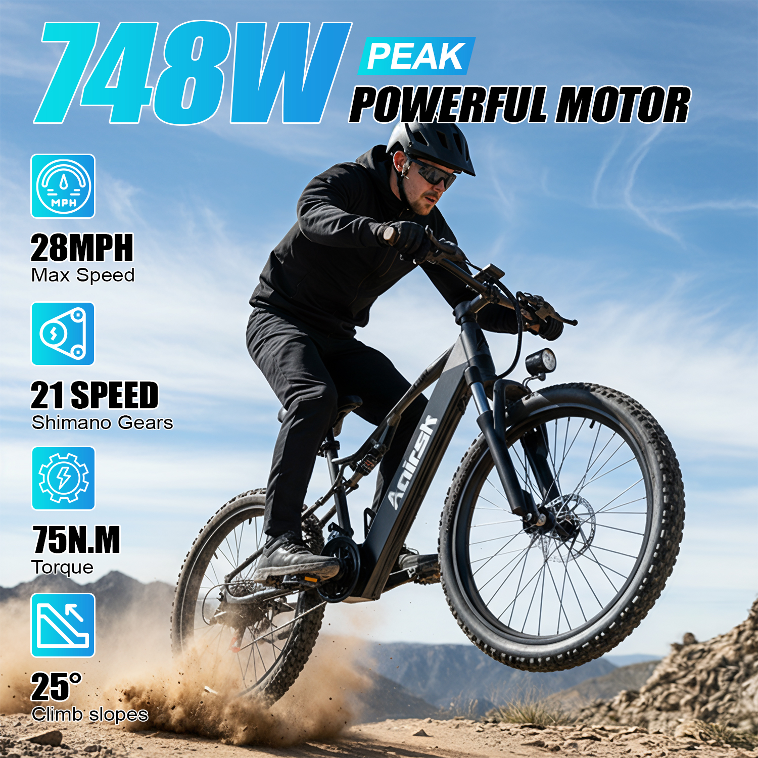 Ein Mann fährt ein E-Bike mit 748W Motorleistung bergauf.