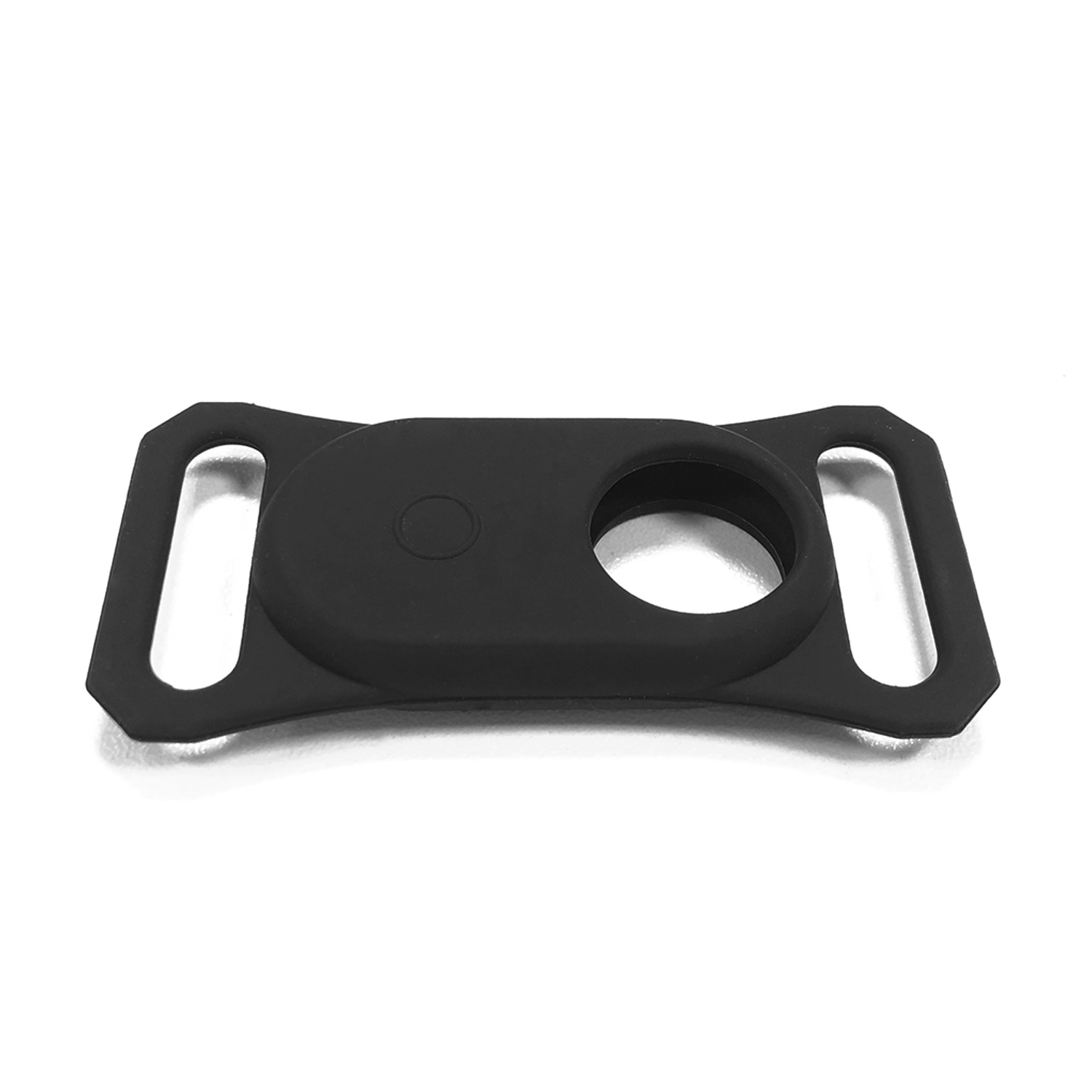 Schwarzer Halter mit zwei Schlitzen und einem runden Ausschnitt.