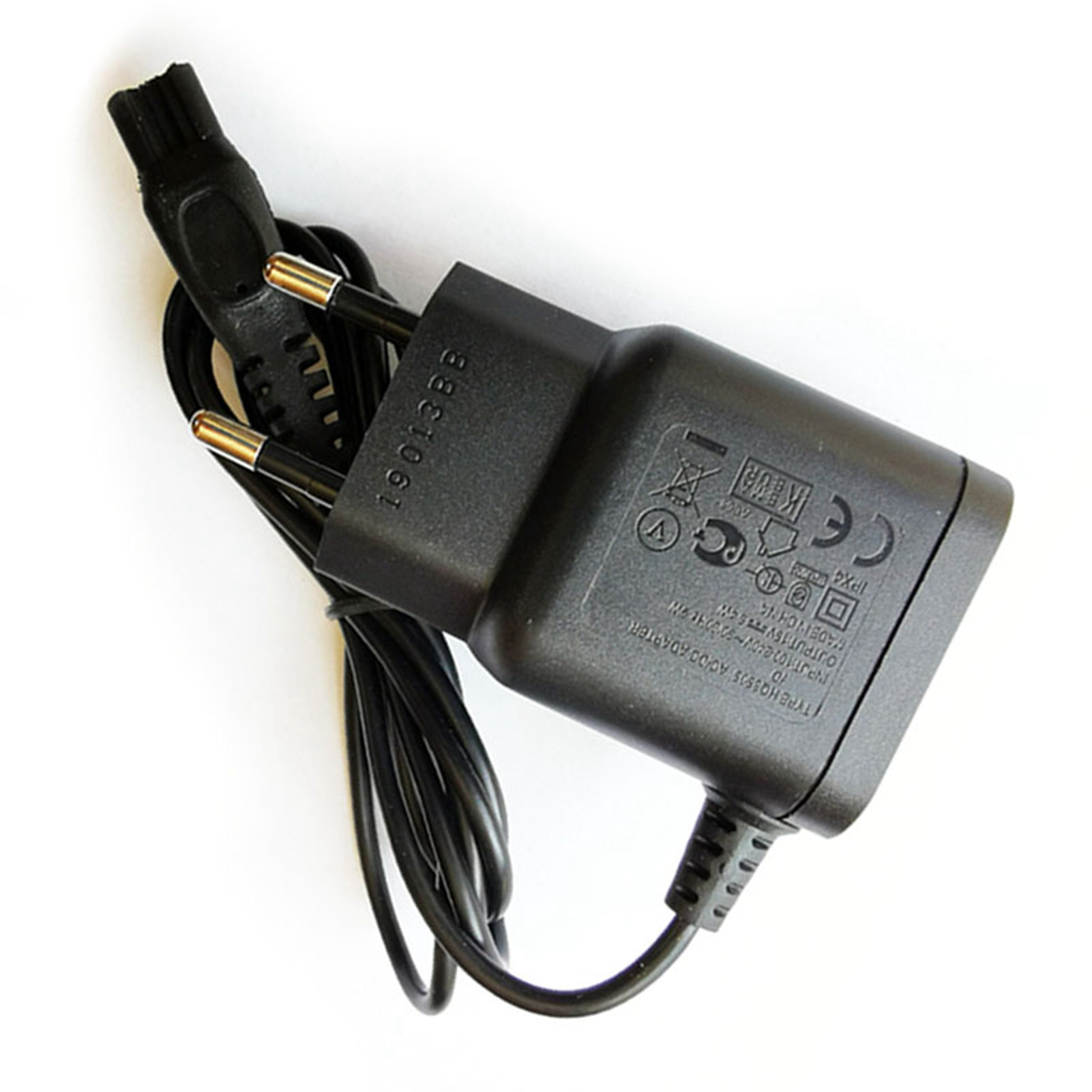 Schwarzes Netzteil mit Kabel, Stecker und CE-Zeichen.