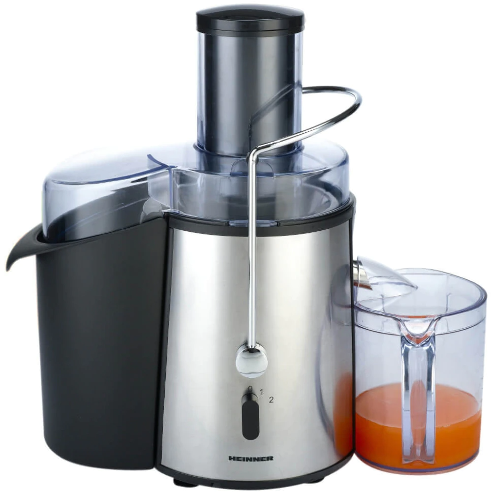 Een zilveren sapcentrifuge met een zwarte pulpcontainer en een sapkan.