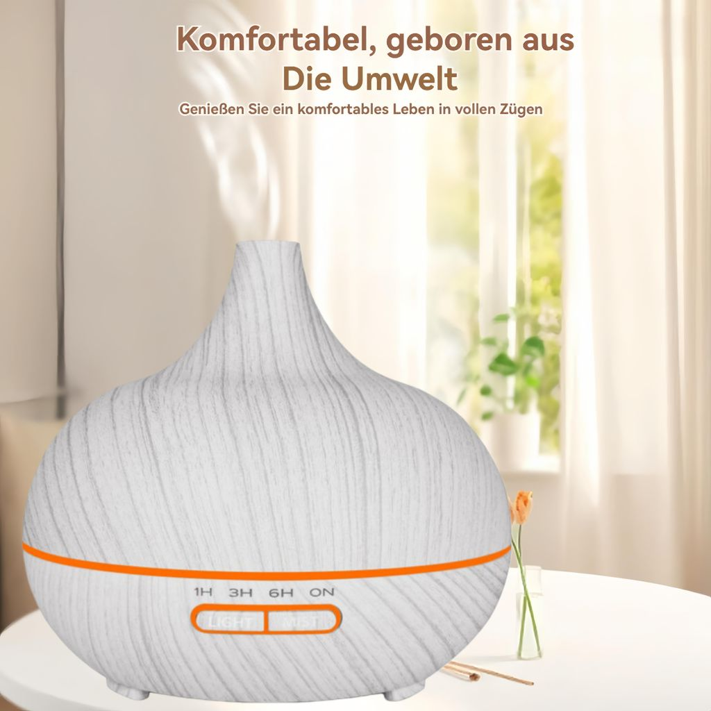 Ein weißer Diffusor mit Holzmaserung steht auf einem Tisch.