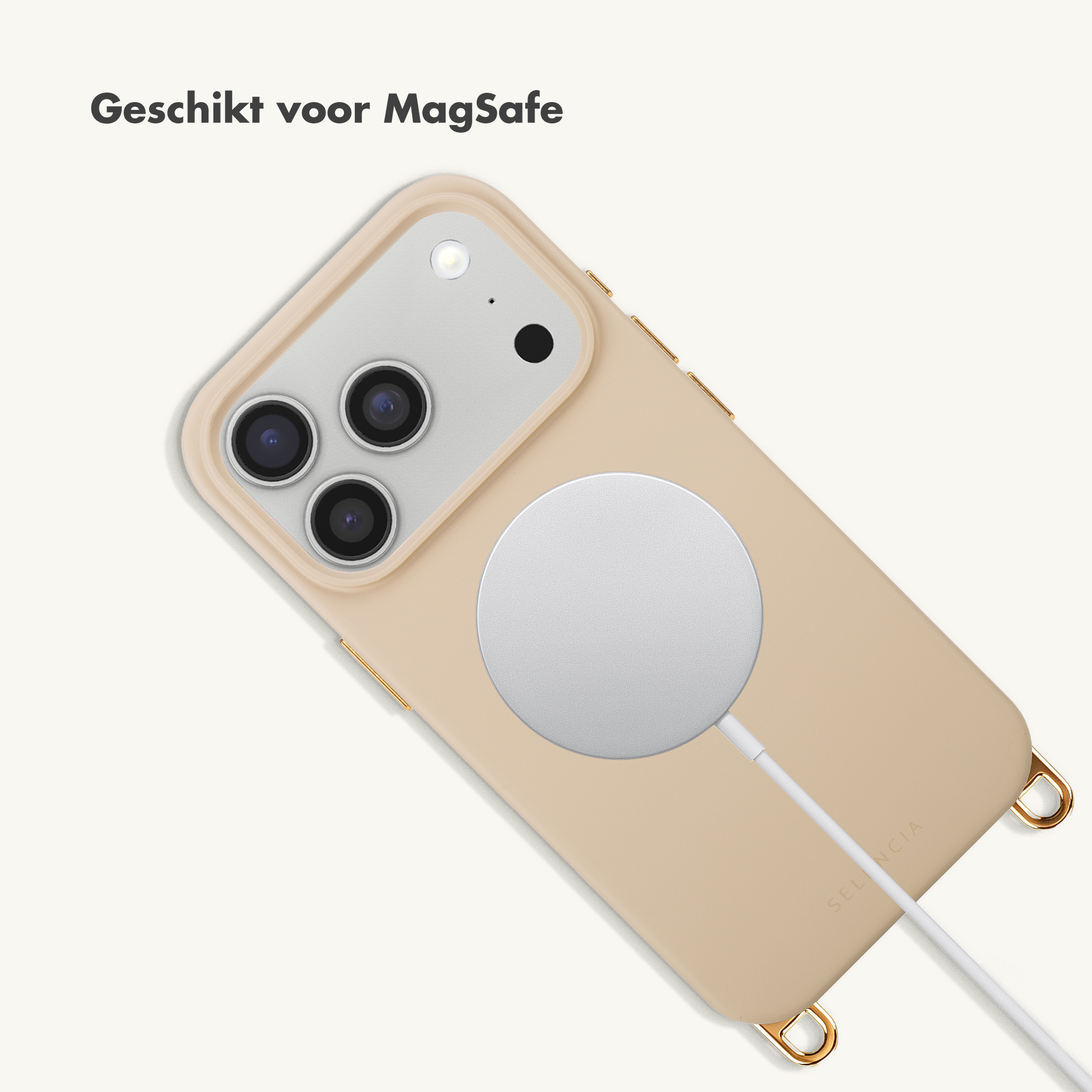 Een beige iPhone hoesje met MagSafe oplader en kabel.