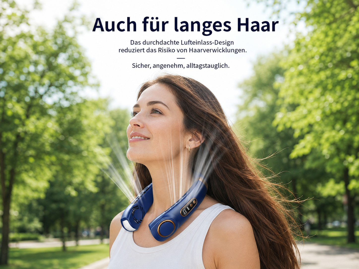 Eine Frau mit einem blauen Nackenventilator, der Luft ausstößt.