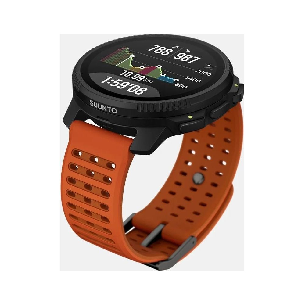 Un orologio Suunto nero con cinturino arancione mostra 16,99 km e 1:59'08.