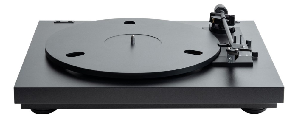 A black turntable with a platter, tonearm, and stylus on a white background.