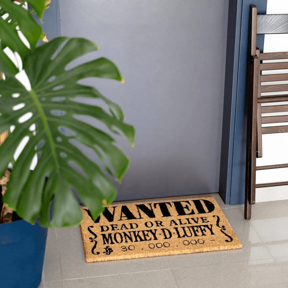 Felpudo con texto 'Wanted Dead or Alive Monkey D. Luffy 30.000.000'