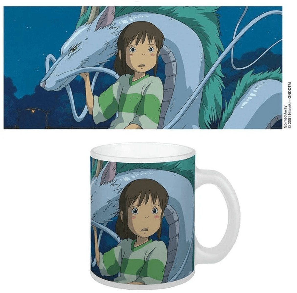 Una niña de pelo castaño y camiseta a rayas verdes está junto a un dragón blanco.