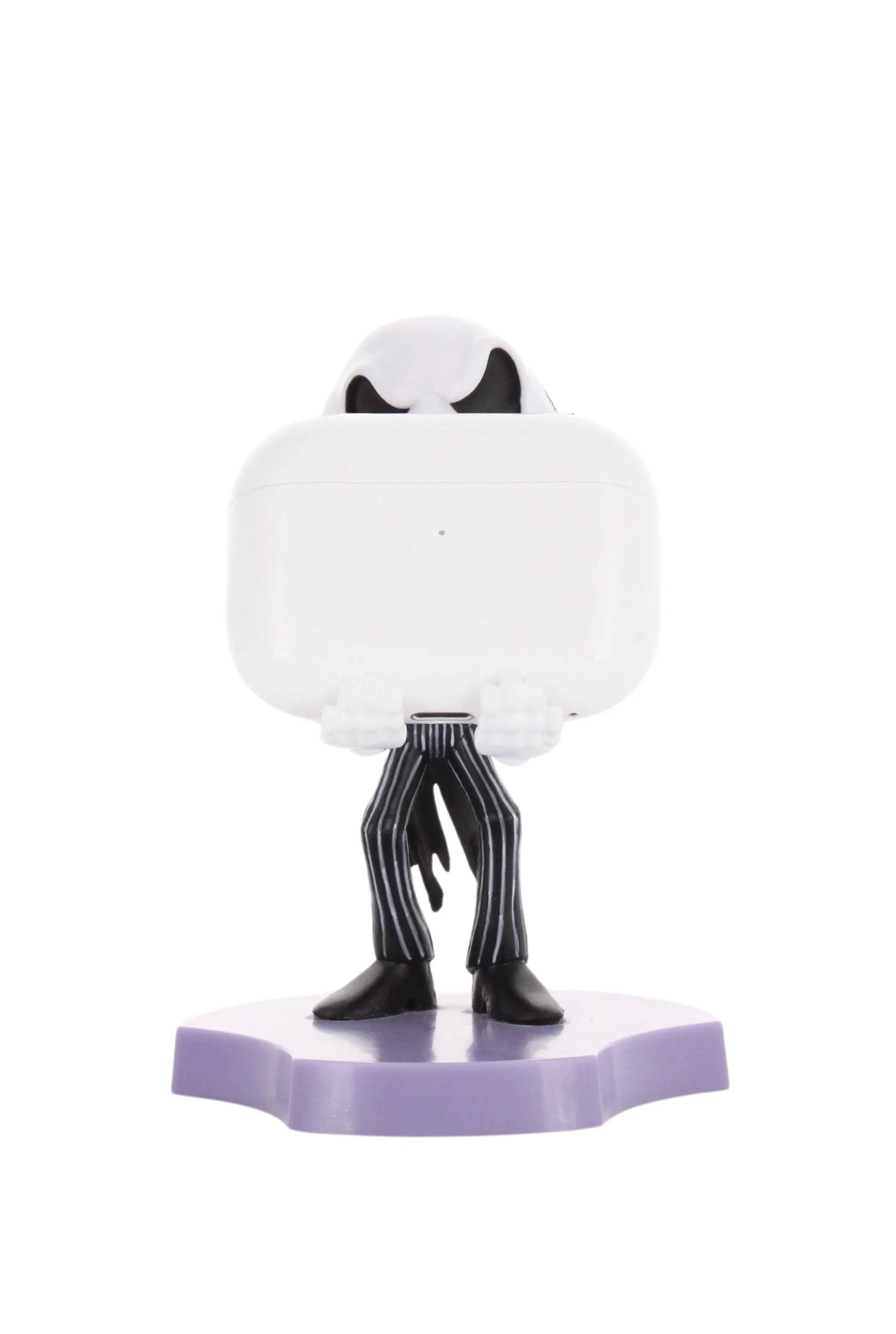 Figura de Jack Skellington con funda blanca para AirPods, pantalón a rayas.