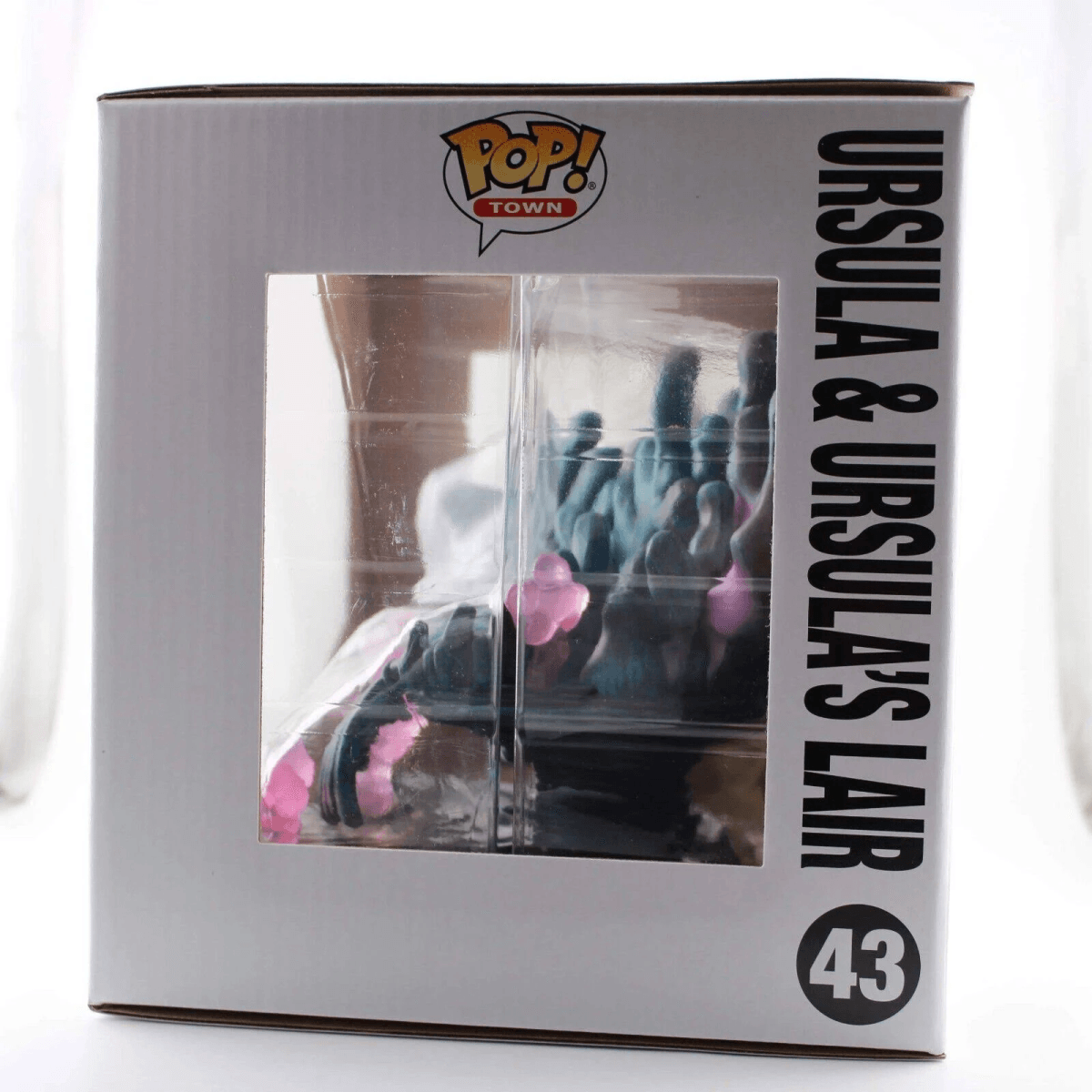 Figuritas de Vinilo Funko Pop! Town en Caja. Ursula y La Guarida de Ursula, #43.
