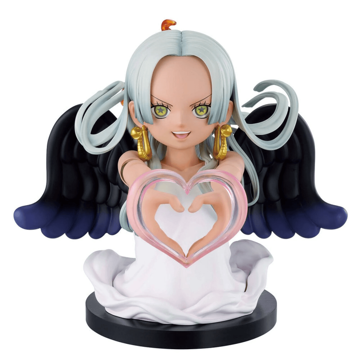 Figura anime con pelo blanco, alas negras, haciendo forma de corazón.