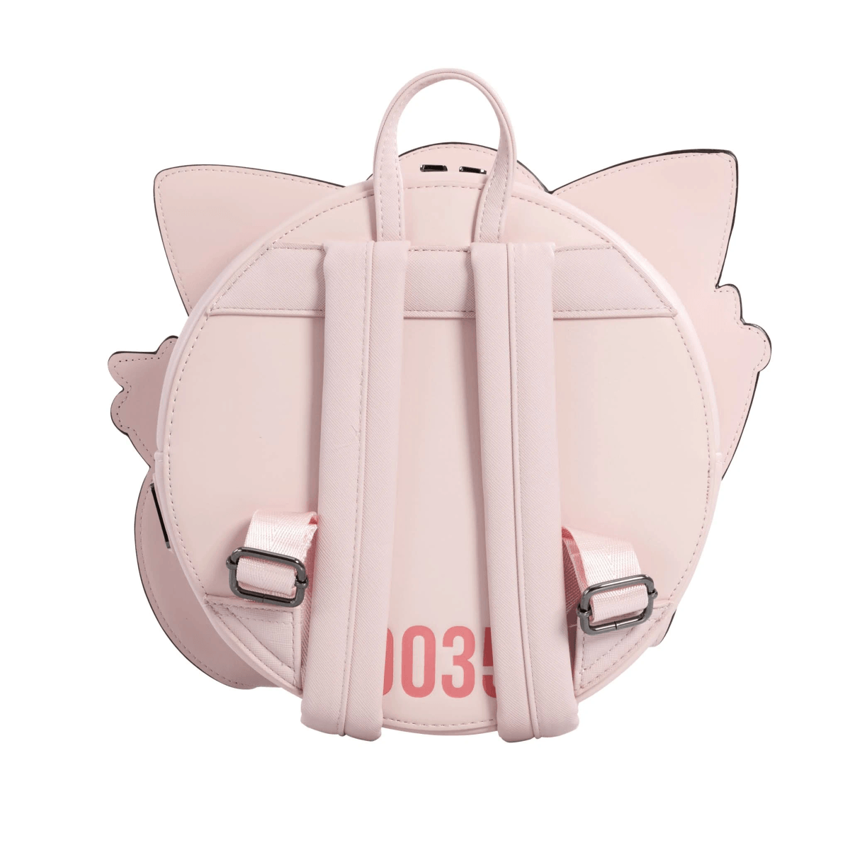 Una mochila rosa claro con orejas de gato y tirantes. El número 035 está impreso.