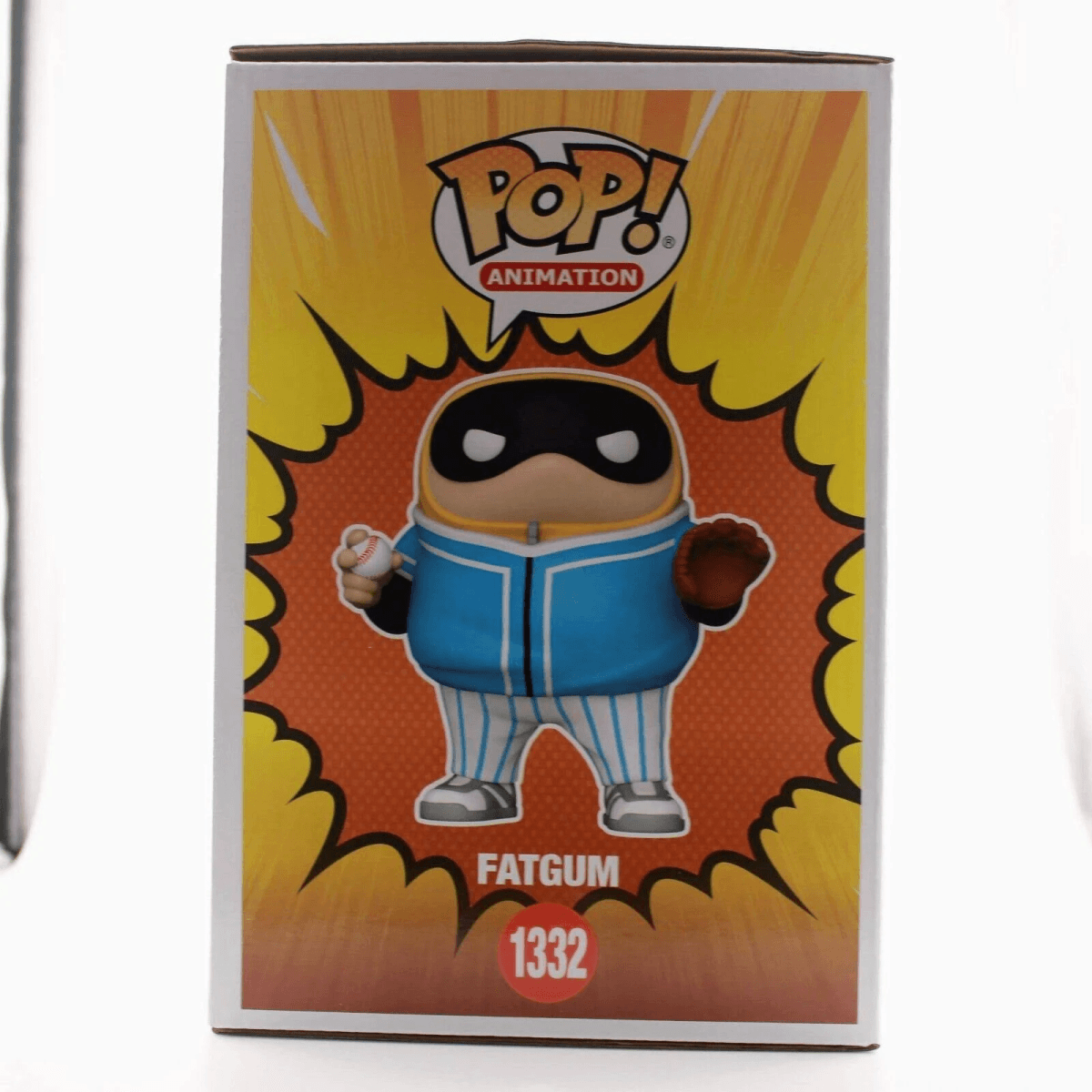 Pop!-Figur von Fatgum mit Baseball und Handschuh vor Comic-Hintergrund.