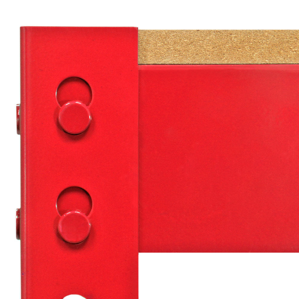 Marco de metal rojo con dos remaches redondos y panel de madera.