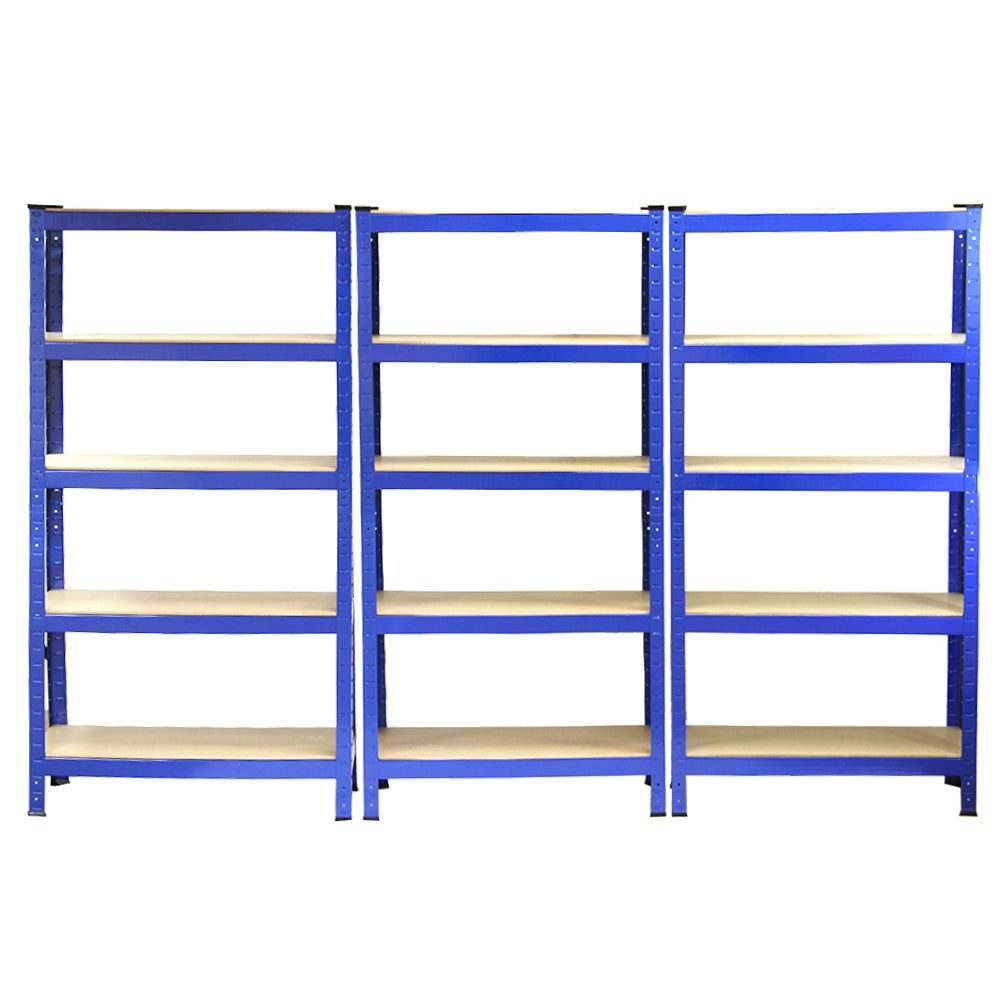 Tres estanterías metálicas azules con baldas de madera, dispuestas una al lado de otra.