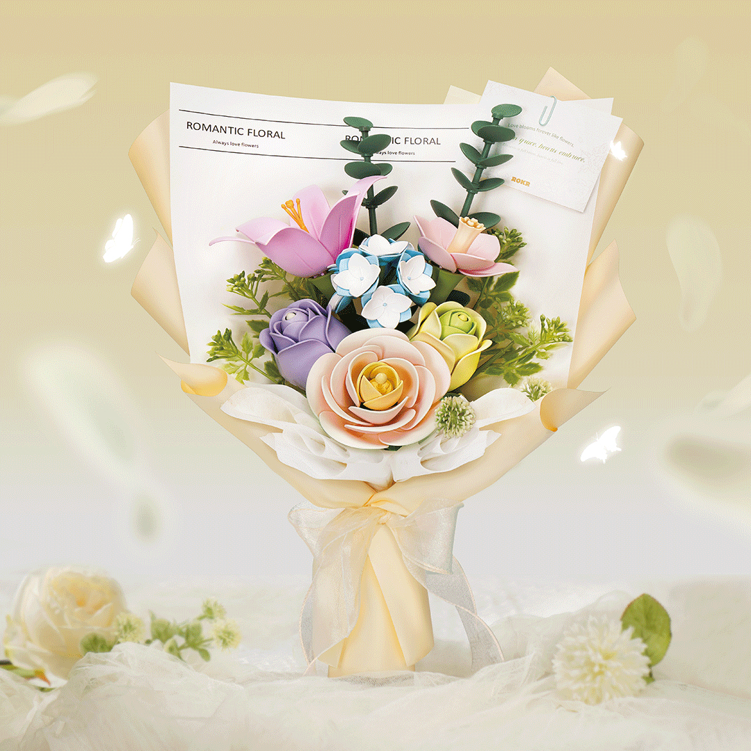 Ein Strauß aus bunten Kunstblumen mit rosa, lila, gelben und blauen Blüten.
